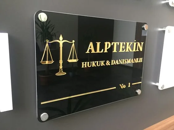 Avukat tabelası