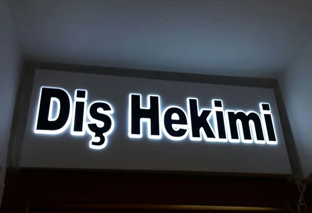 Diş hekimi tabelası